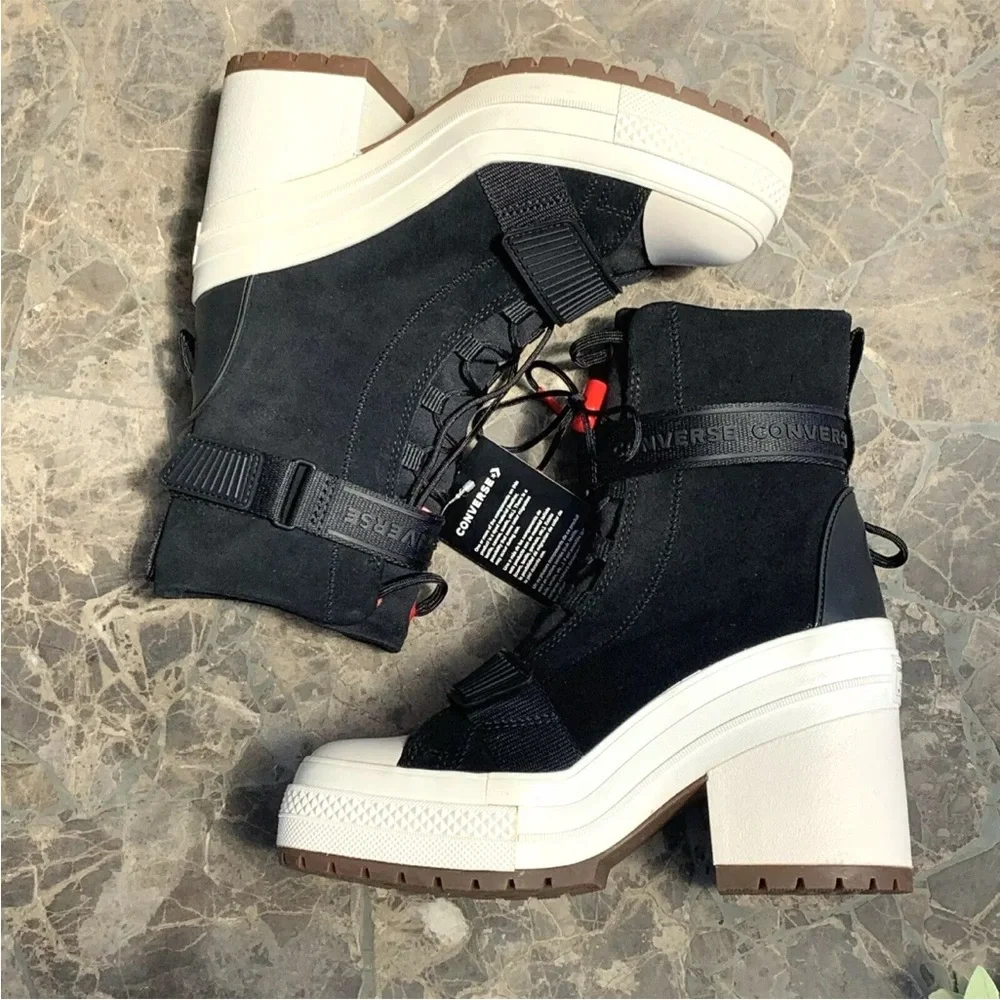 Converse black chucks